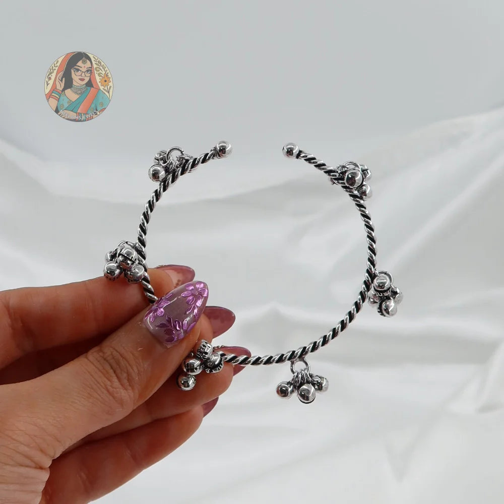 Radha Silver Ghungroo Bangles (Free Size)