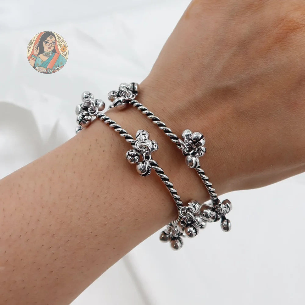 Radha Silver Ghungroo Bangles (Free Size)