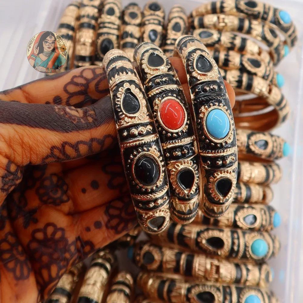Rani Kada - Enamel Bangle (Black & Gold)