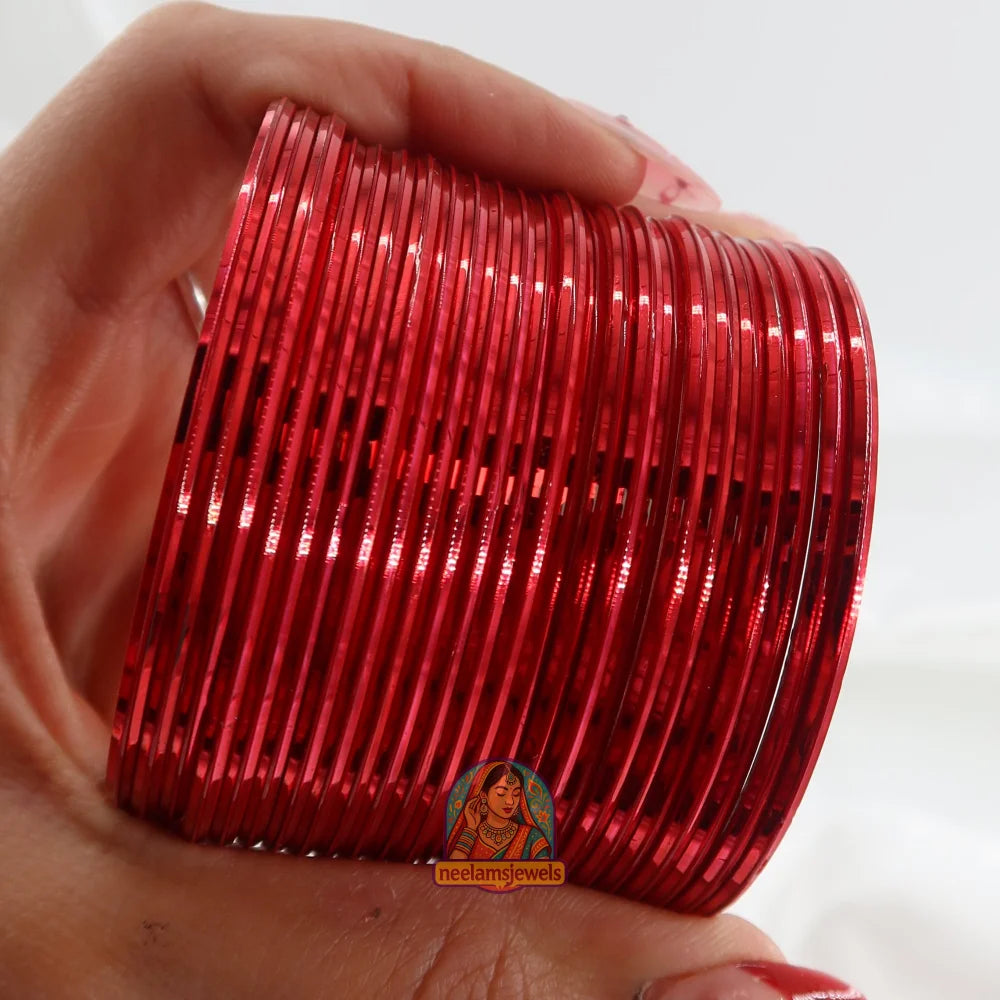’Red’ Metallic Bangle Set