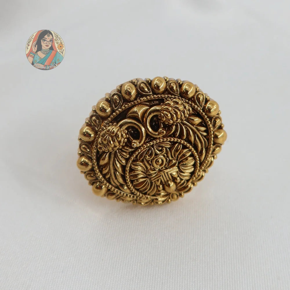 Reet Gold Oval Ring