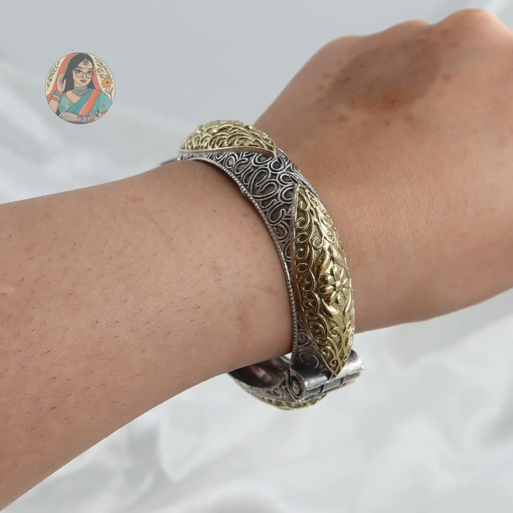 Rekha Oxidized Dual-Tone Bangle