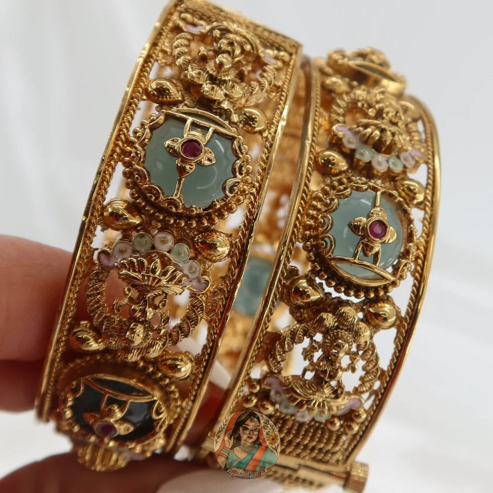 Rhea Gold Heritage Bangle Set