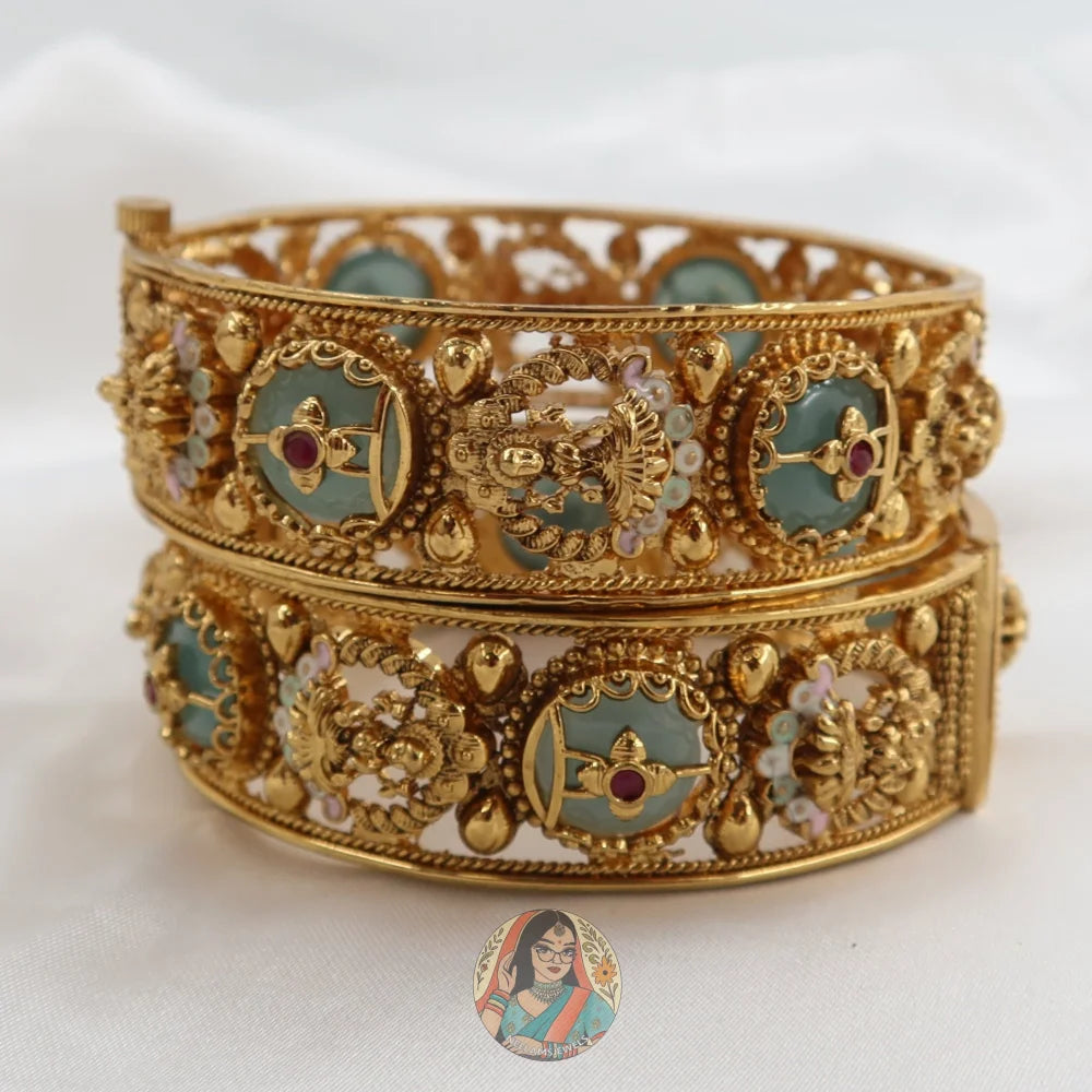 Rhea Gold Heritage Bangle Set