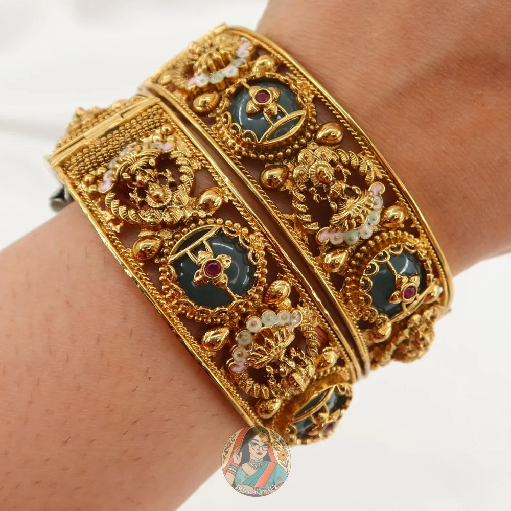 Rhea Gold Heritage Bangle Set