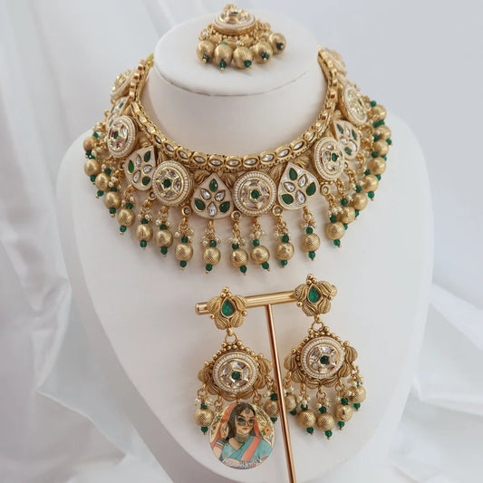 Rhea Necklace Set