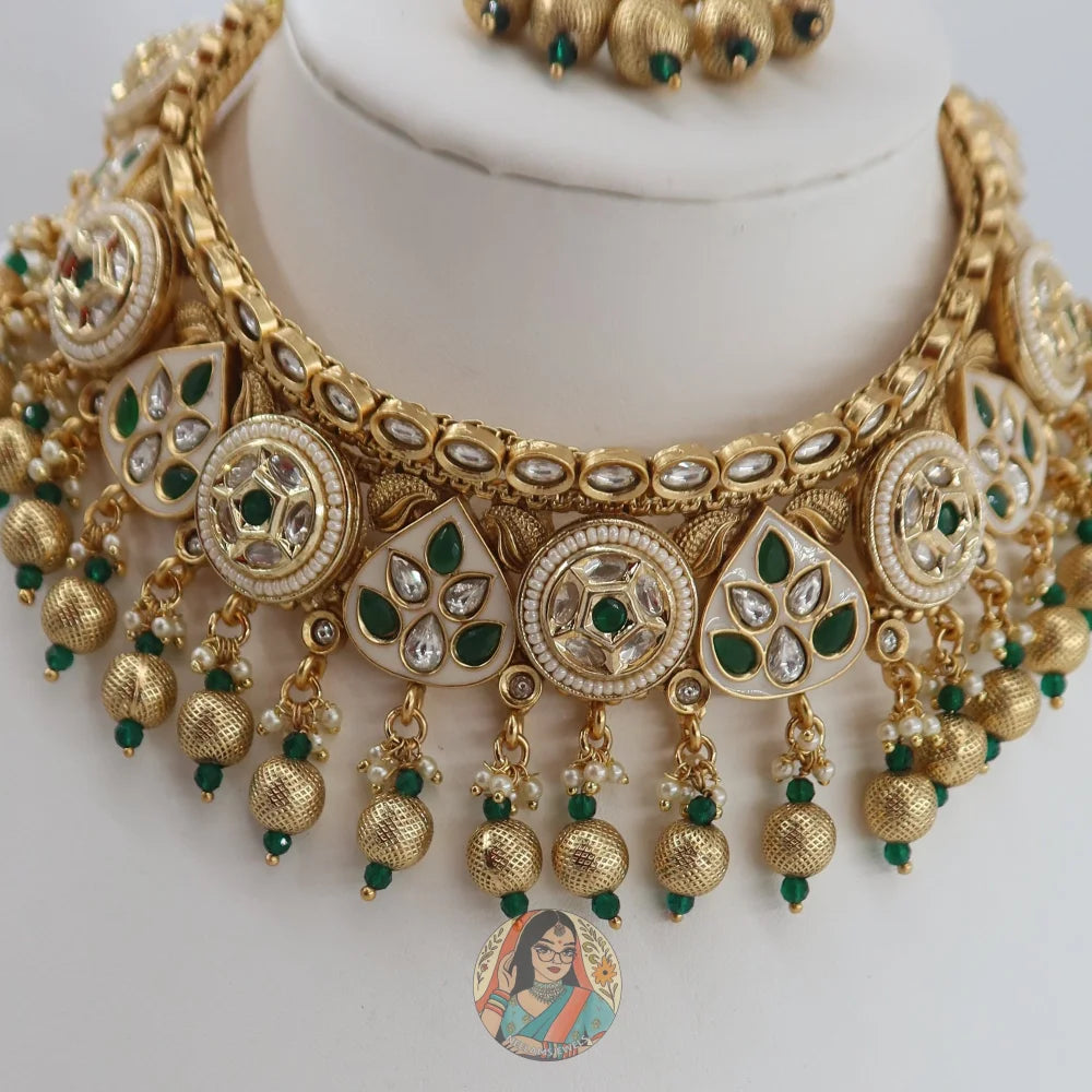 Rhea Necklace Set