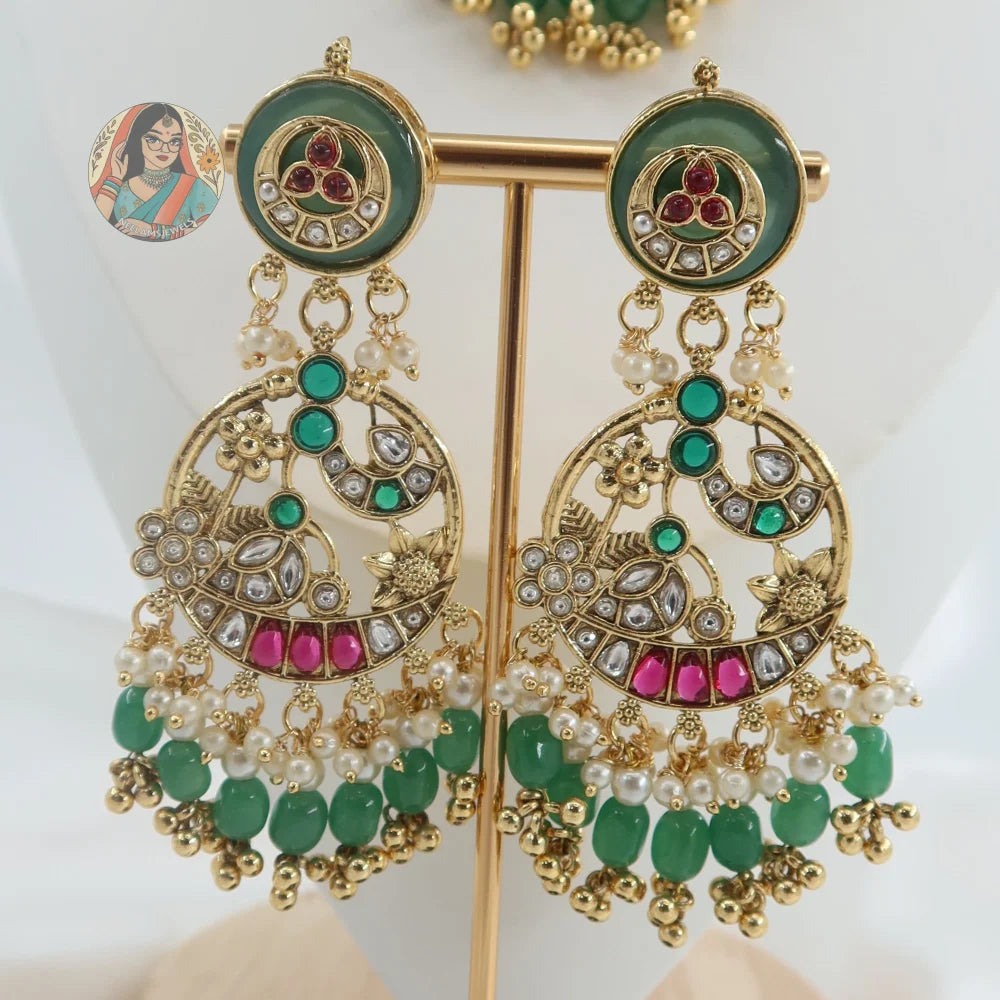 Riwayaat Necklace Set