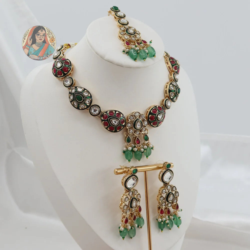 Ruhani Necklace Set