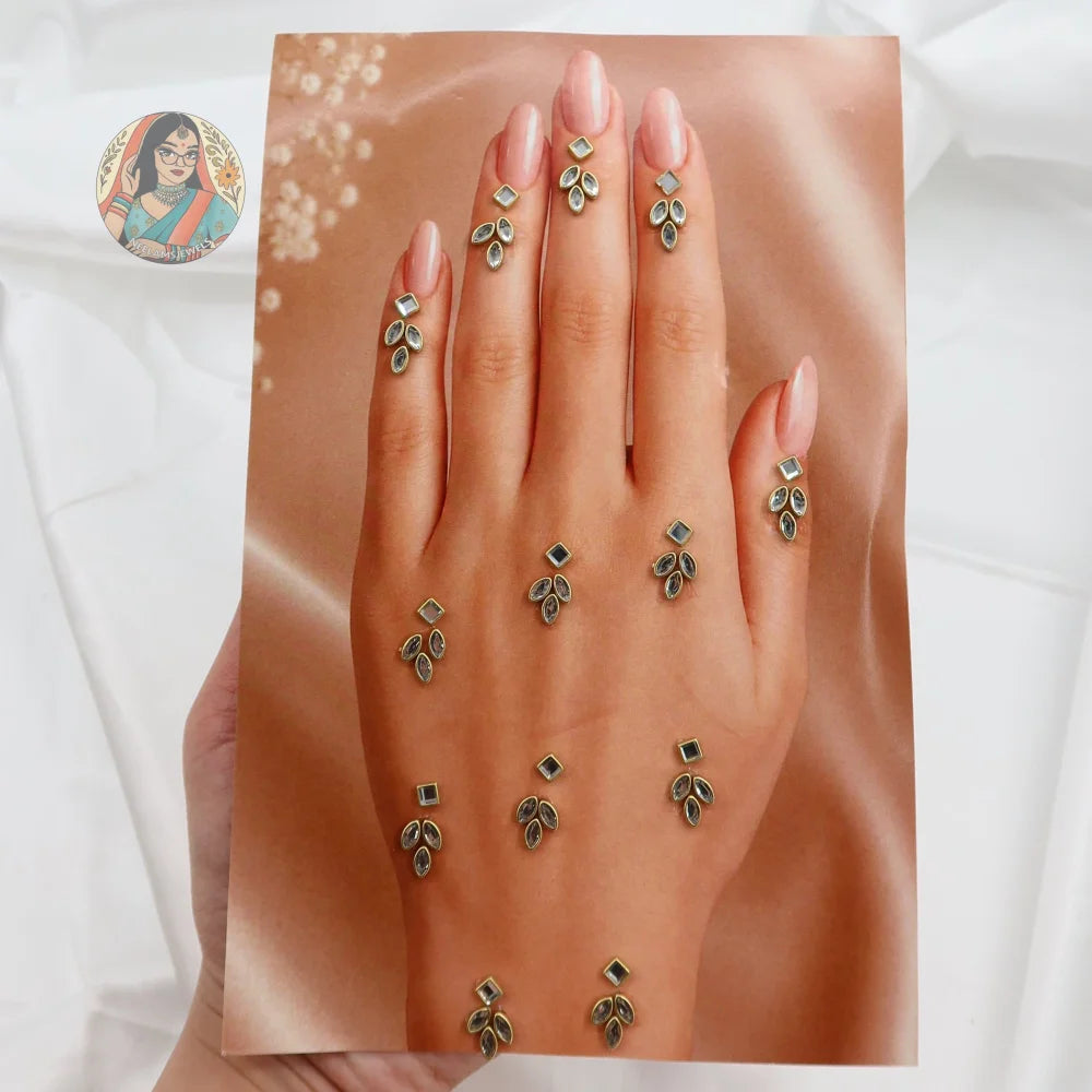 Saanvi - Mehndi Stickers
