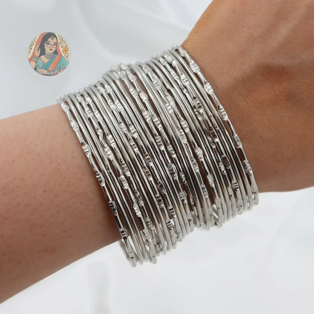 Sajna Silver Bangle Set