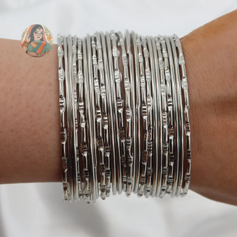 Sajna Silver Bangle Set