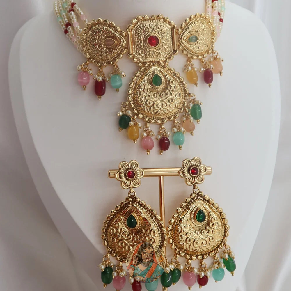 Sana Necklace Set
