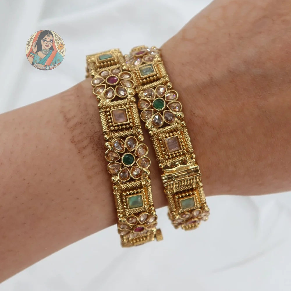 Sapna Gold Bangle Set