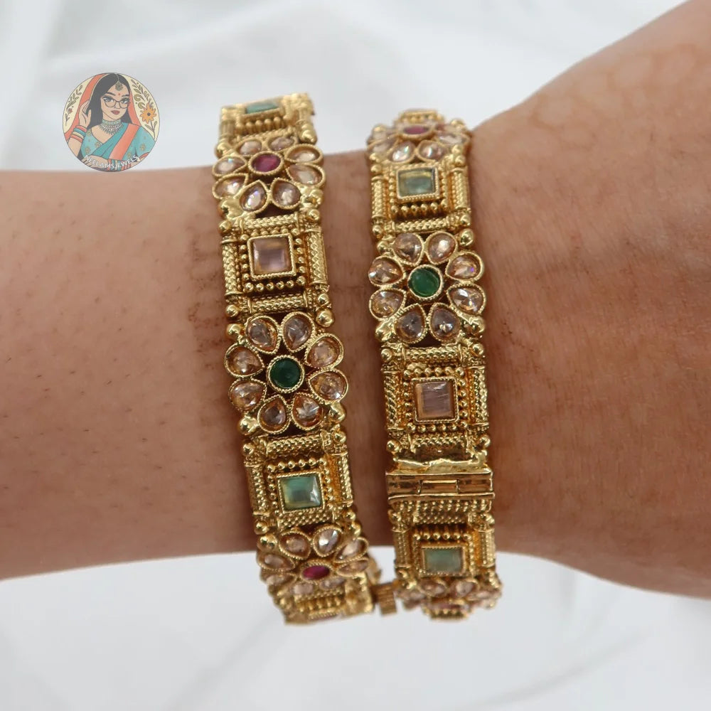 Sapna Gold Bangle Set