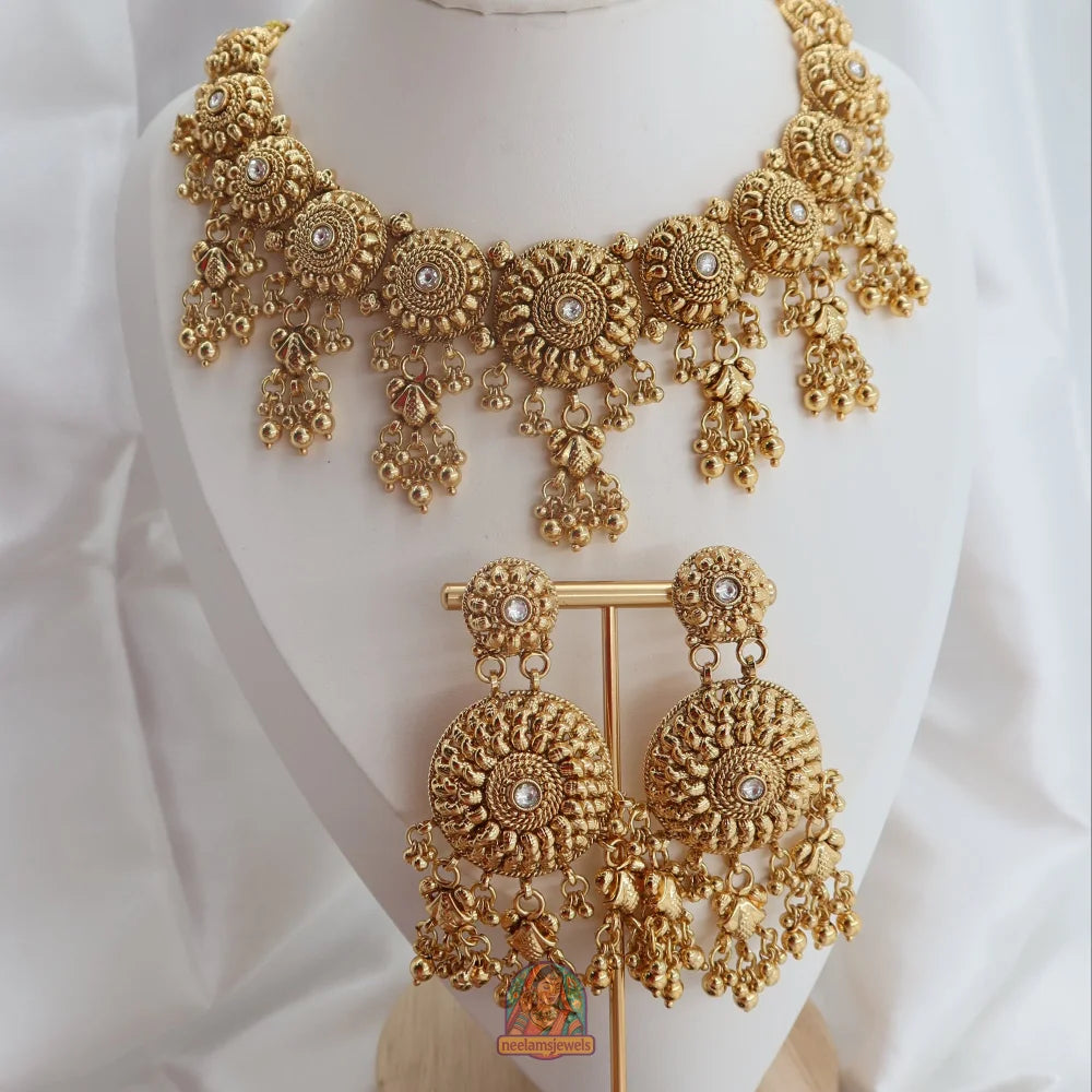 Sapna Gold Necklace Set
