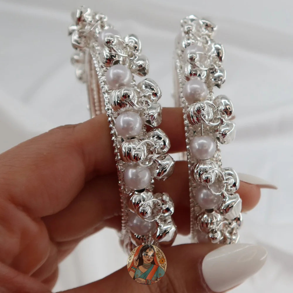 Sara Ghungroo Bangles (Silver)