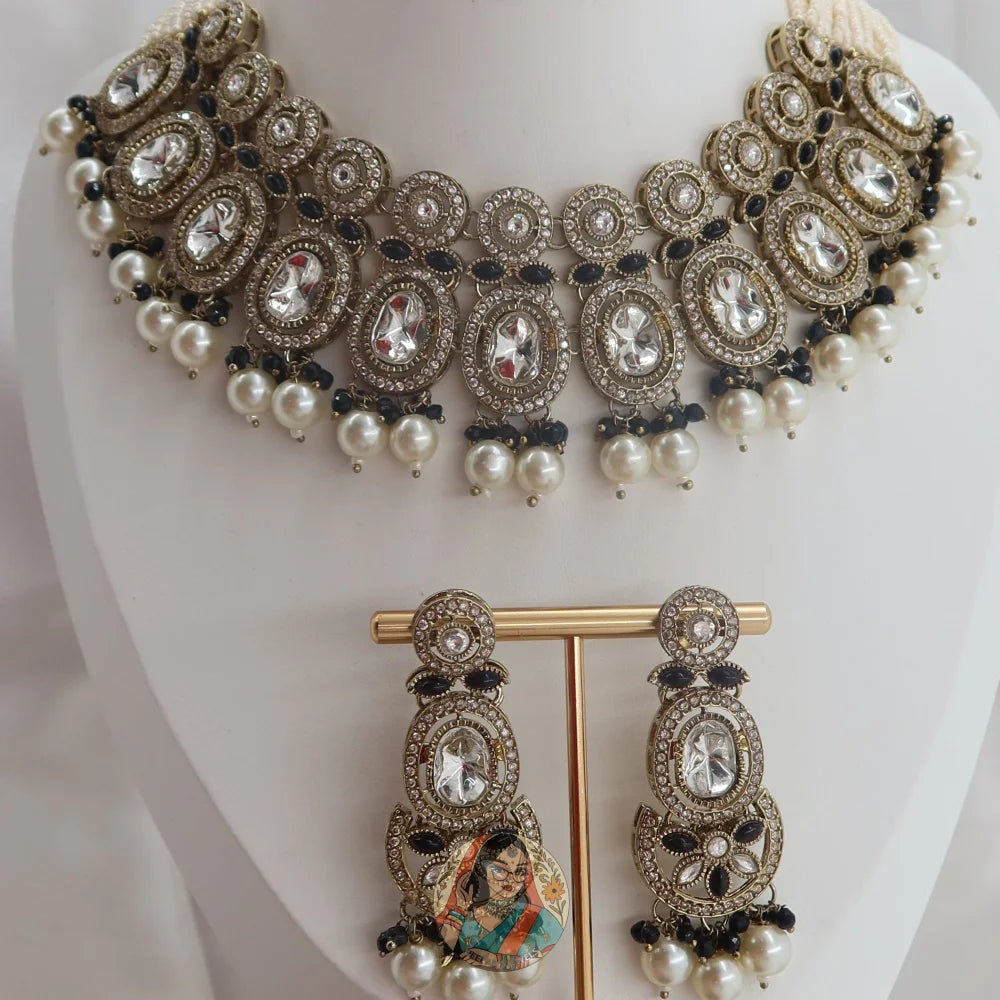 Sehaj Necklace Set