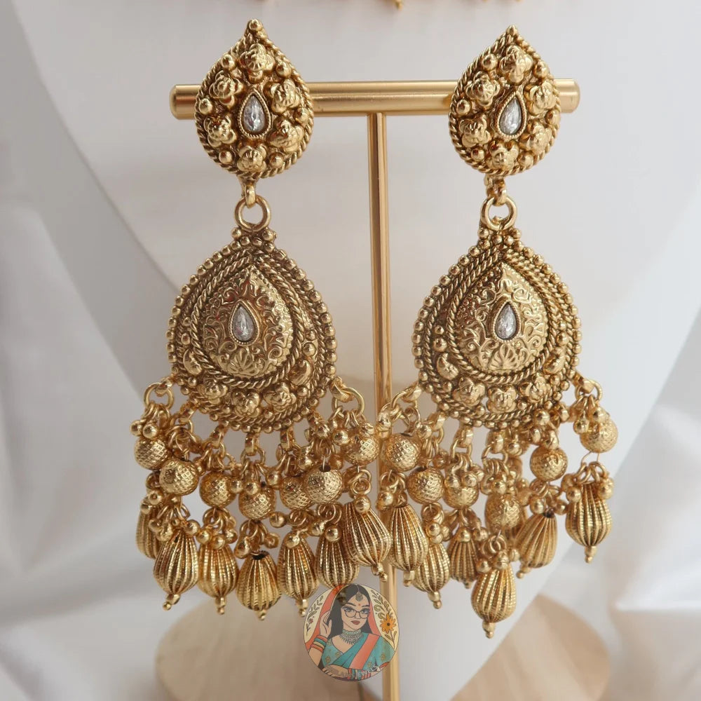 Shahara Necklace Set