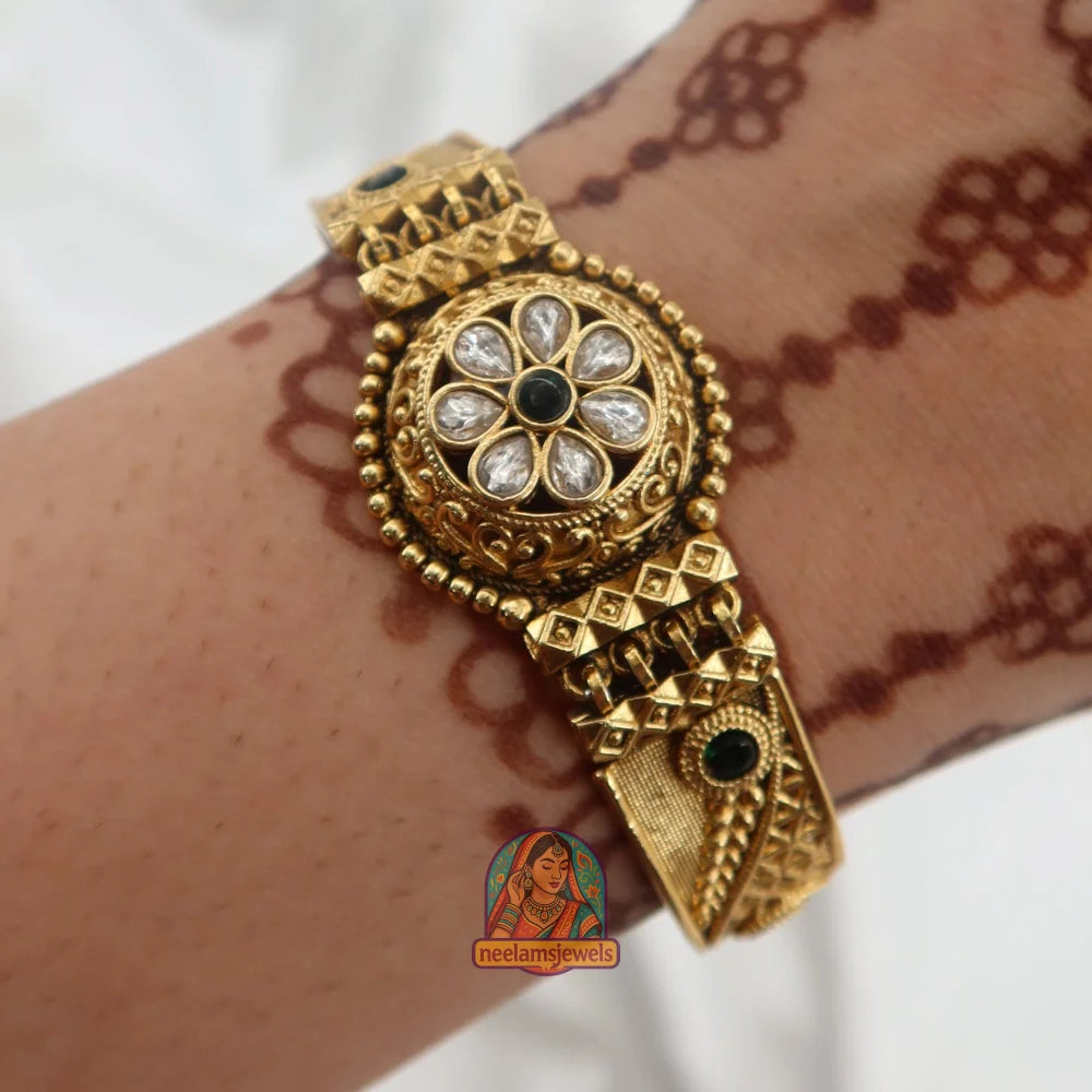 Shantipriya Bracelet (Green)