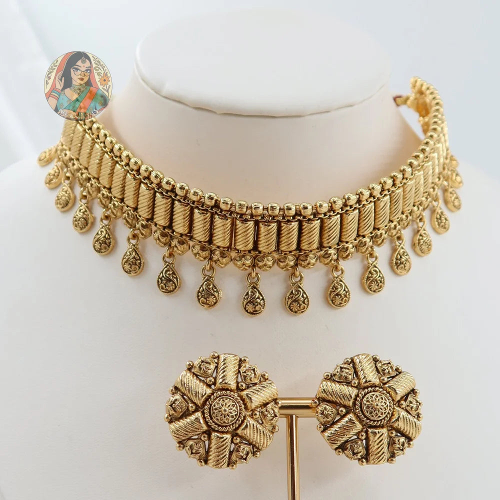 Shazana Gold Choker Necklace Set