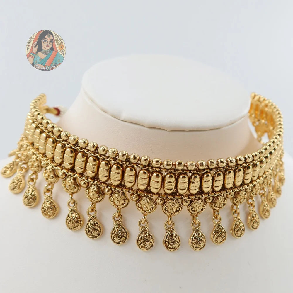 Shifa Gold Choker Necklace Set