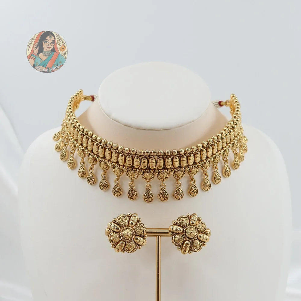 Shifa Gold Choker Necklace Set