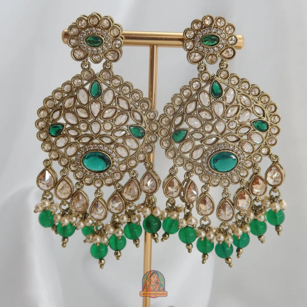 Shriya Earring and Tikka Set (Green)