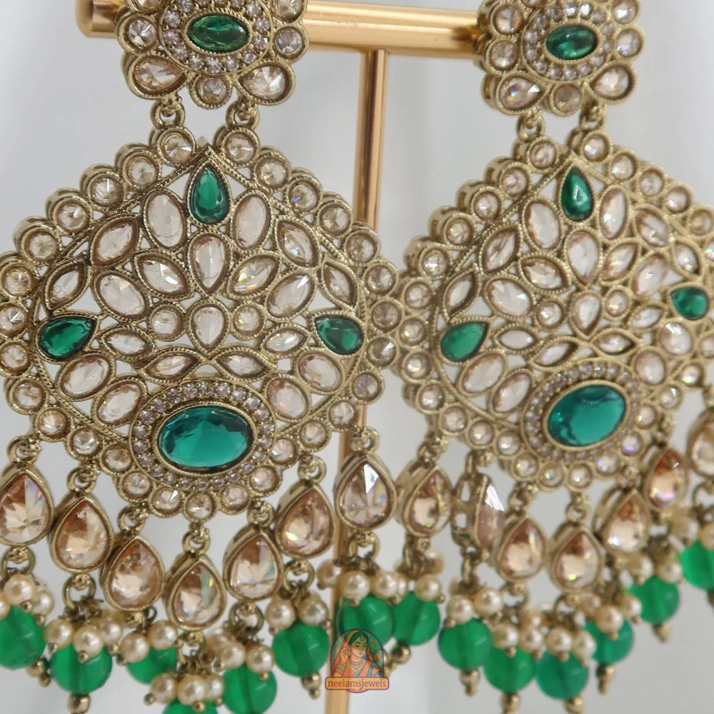Shriya Earring and Tikka Set (Green)