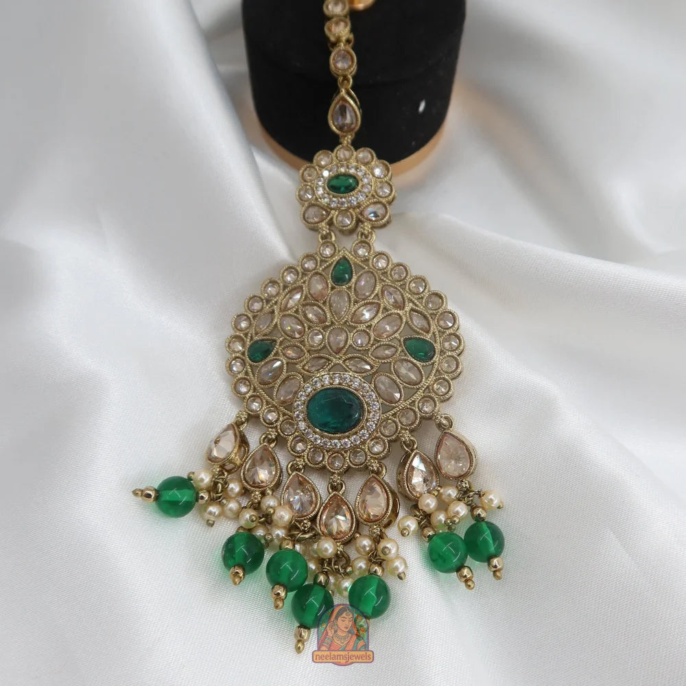 Shriya Earring and Tikka Set (Green)