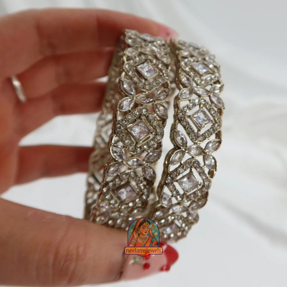 Sitara Kundan Bangles