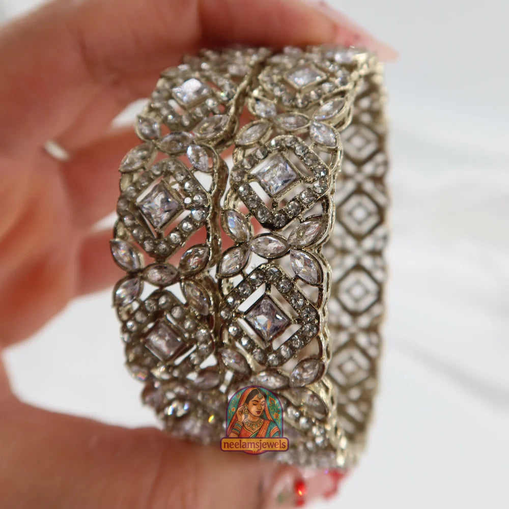 Sitara Kundan Bangles