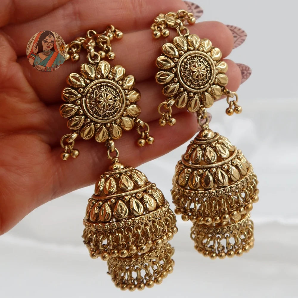 Sona Gold Jhumki Earrings With Saharey/Kannchain