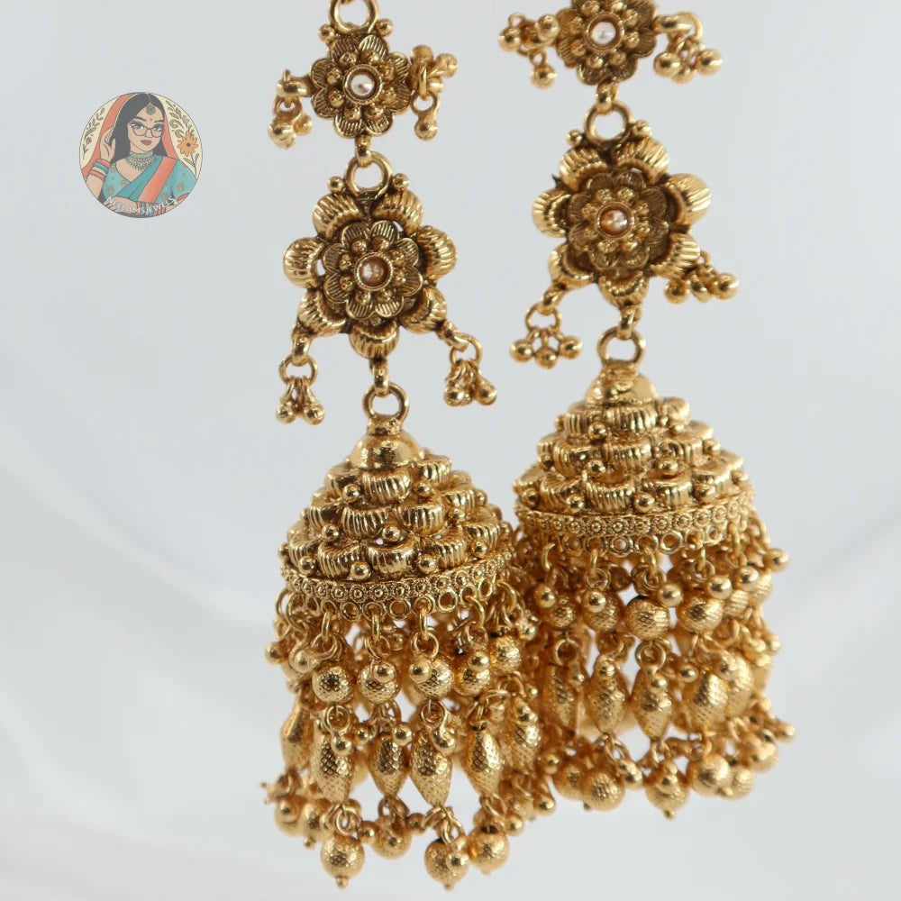 Sonam Gold Jhumki Earrings With Saharey/Kannchain