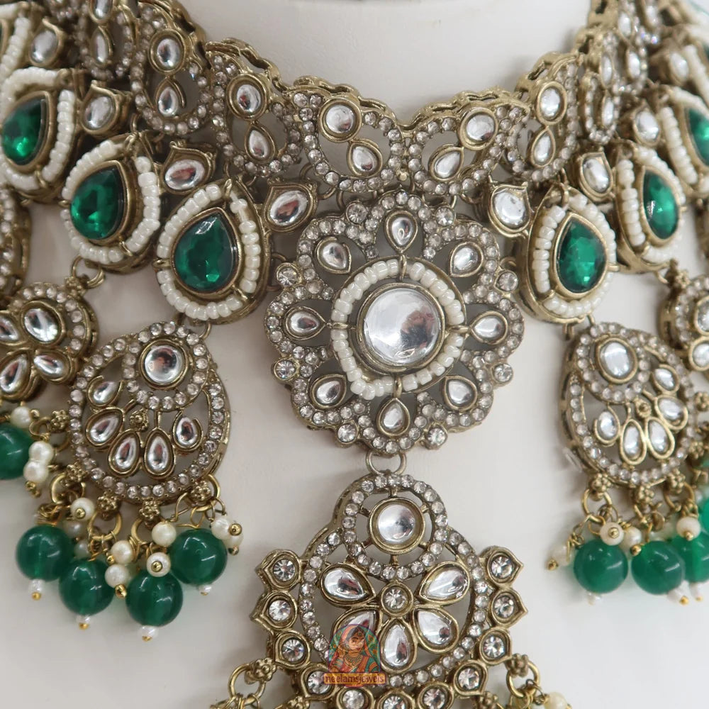 Sweta Necklace Set