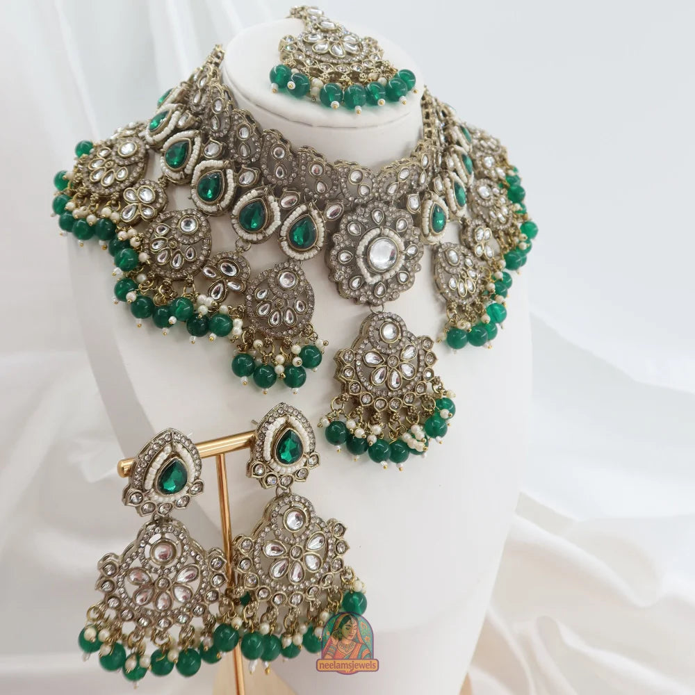 Sweta Necklace Set
