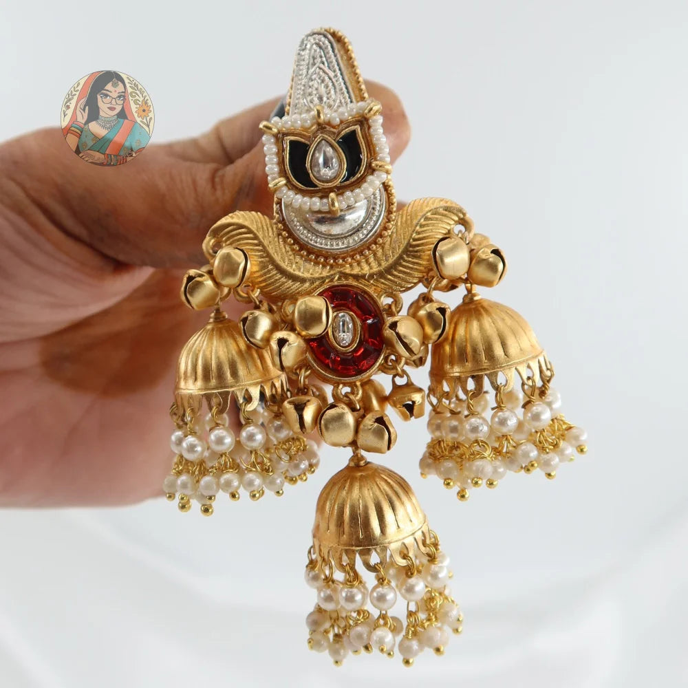 Taanvi Kashmiri Gold Earrings