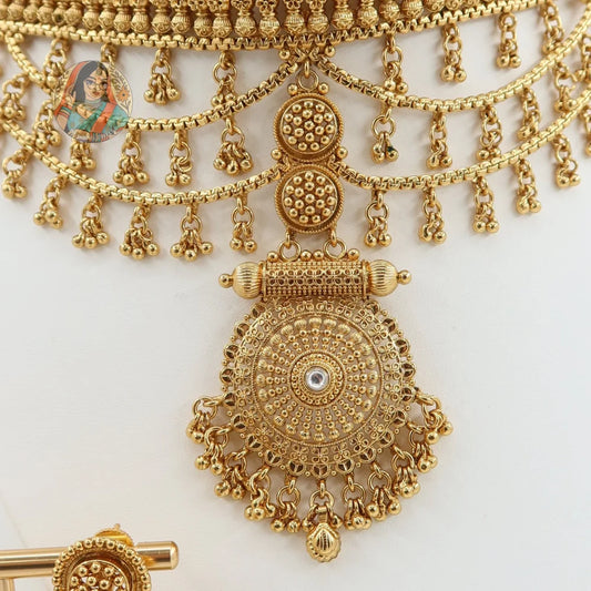 Tamanna Gold Necklace Set