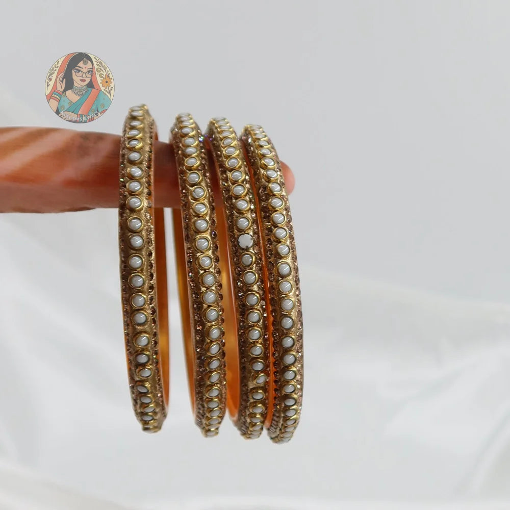 Tara Gold Accent Bangle
