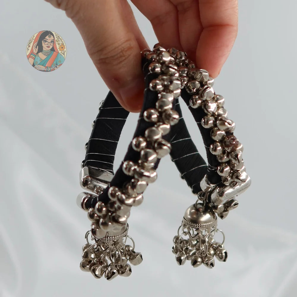 Taruana Silver Ghungroo Bangles (One Size)