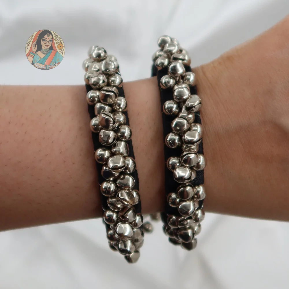 Taruana Silver Ghungroo Bangles (One Size)
