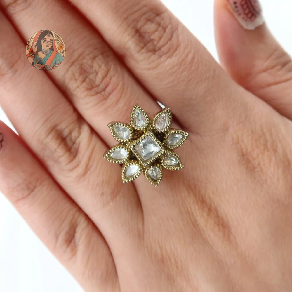 Tia Ring