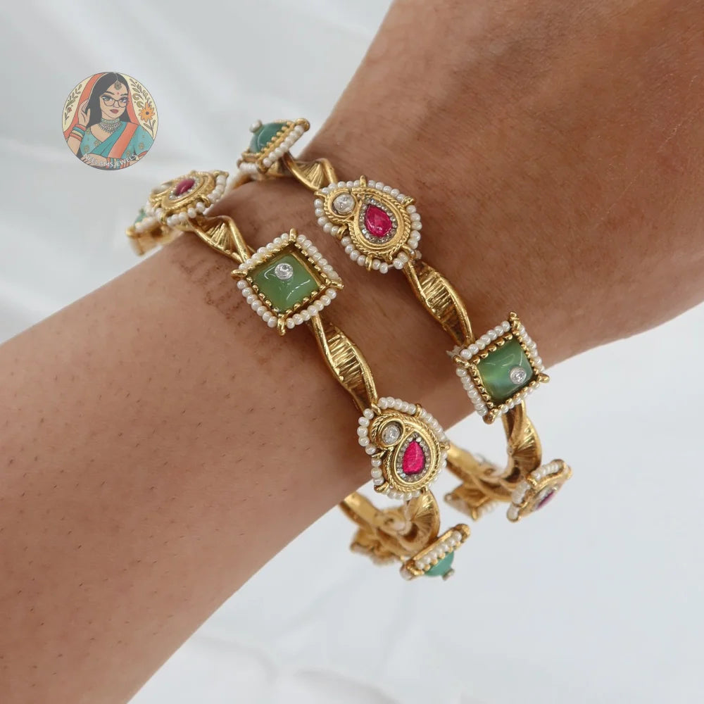 Twisted Vine Bangle Set