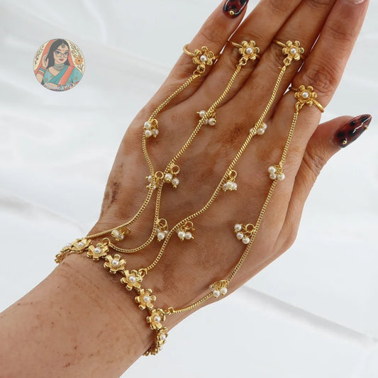 Vaani Gold Pearl Hathphool