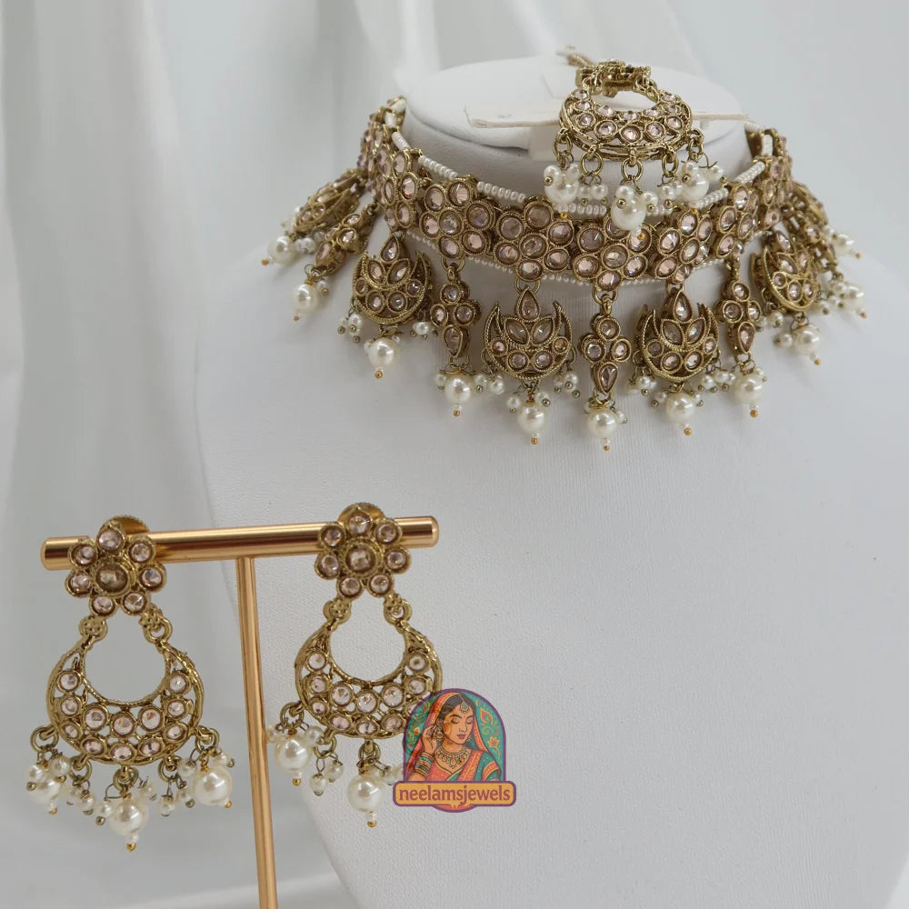 Zaariya Antique Pearl Set