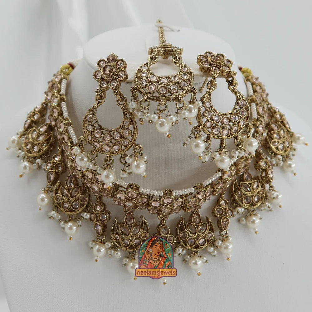 Zaariya Antique Pearl Set