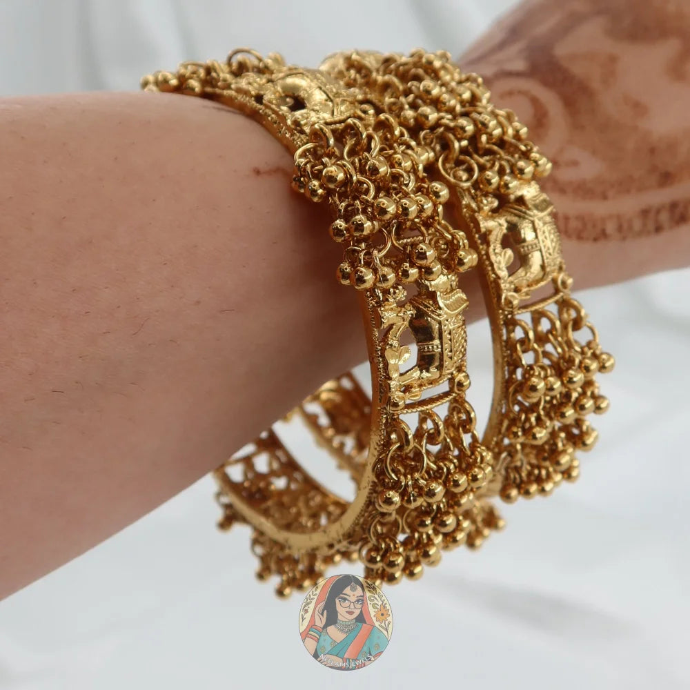 Zar Haathi Statement Bangles