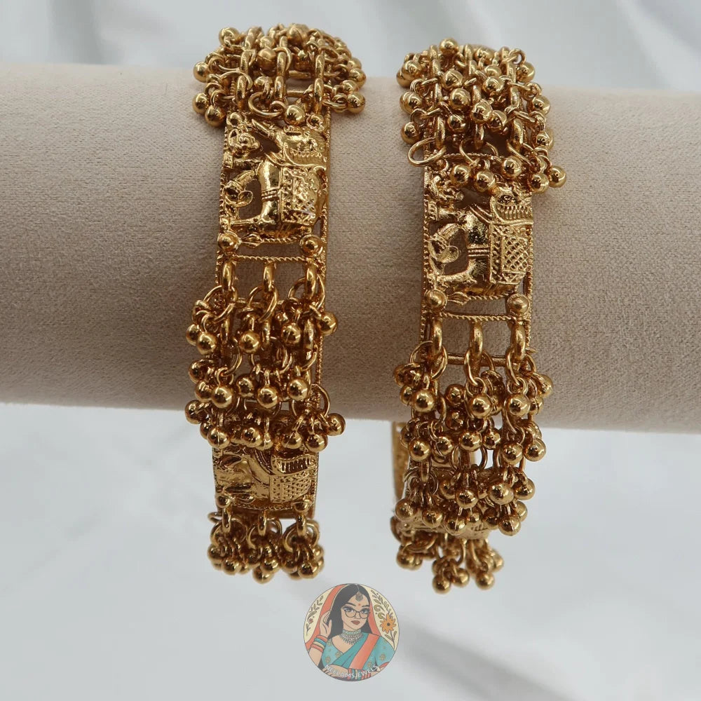 Zar Haathi Statement Bangles