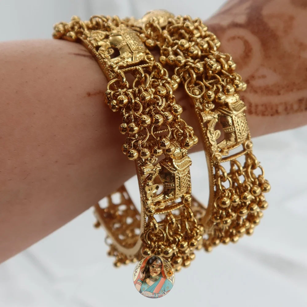 Zar Haathi Statement Bangles