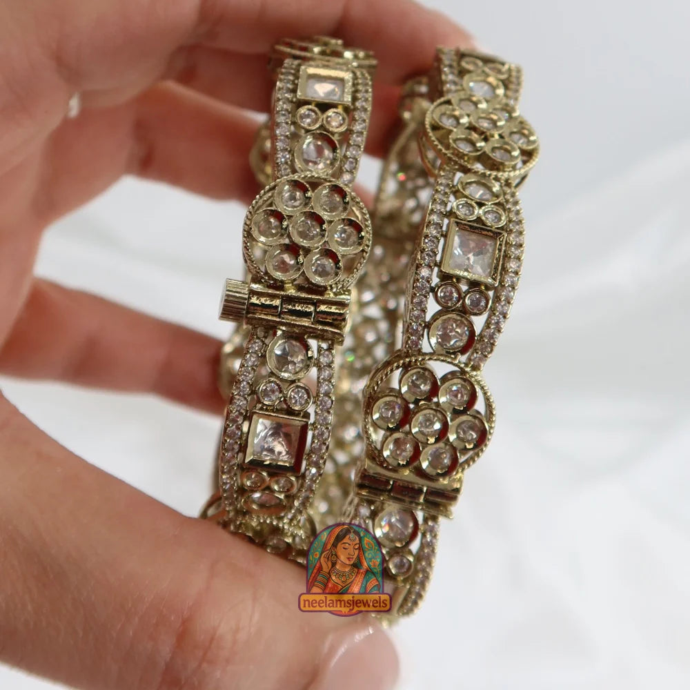 Zeenat Kundan Bangles